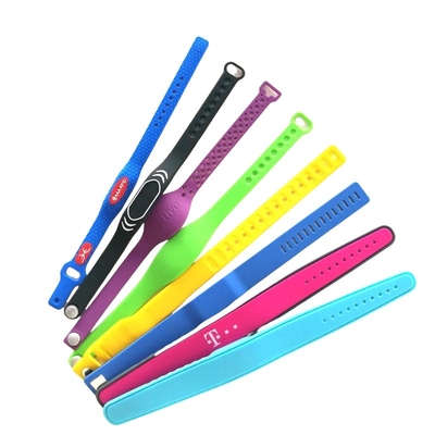 acheter Bracelet RFID au silicium pour les fêtes personnalisé 13.56mhz Bracelet RFID Mifare online manufacture