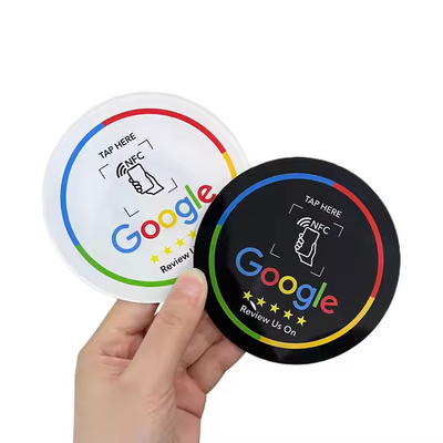 Époxy personnalisé 100*100 mm Google Review NFC Sticke Table Tag Pour le site de tripadvisor